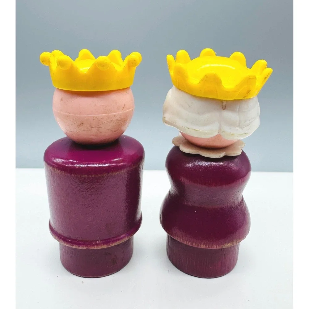 Fisher Price Little People Play Castle Royal Family King Queen Thrones 993